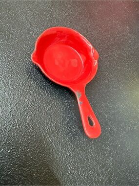 Vintage Red Mini Cast Iron Skillet ashtray with Handle